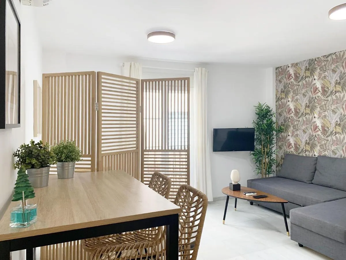 Malagadevacaciones- Suite Mendoza Malaga